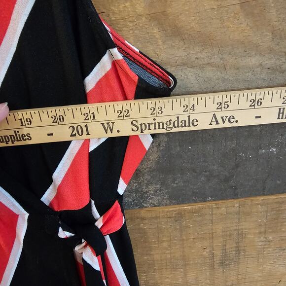 Torrid Black Red Striped Surplice Faux Wrap Hi-Low Sleeveless Dress Plus Size 3X - Picture 4 of 8